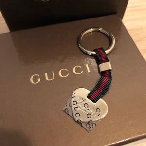 Brand new Gucci key chain heart sharp